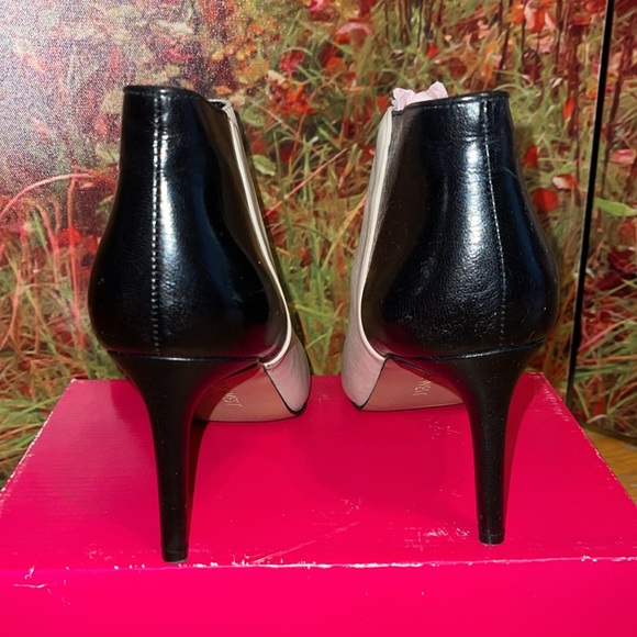 NWOT Nine West Leather Booties Size 8.5 - Picture 4 of 4